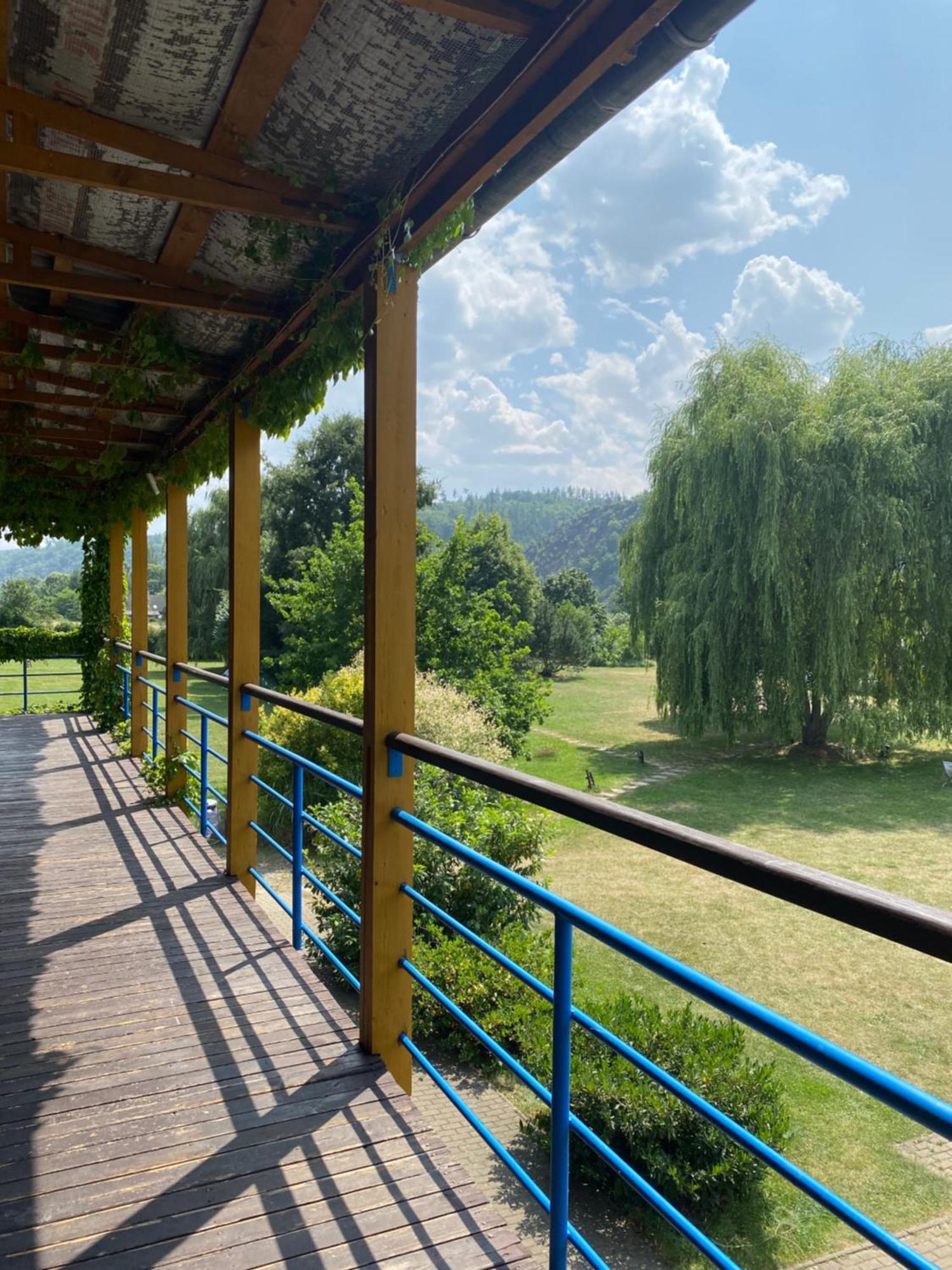 Готель Lavka Park Skochovice Vrane nad Vltavou Екстер'єр фото